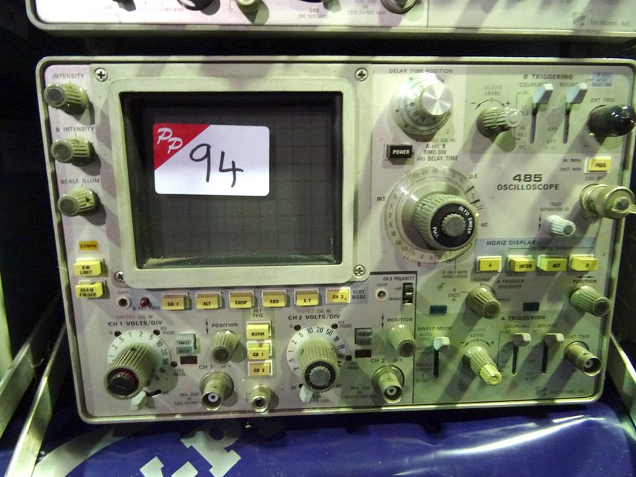 Tektronix 485 350MHz oscilloscope - Lot Located at...