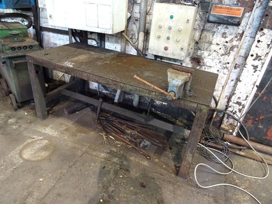 Metal welding table with bench vice, 6ft x 3ft app...