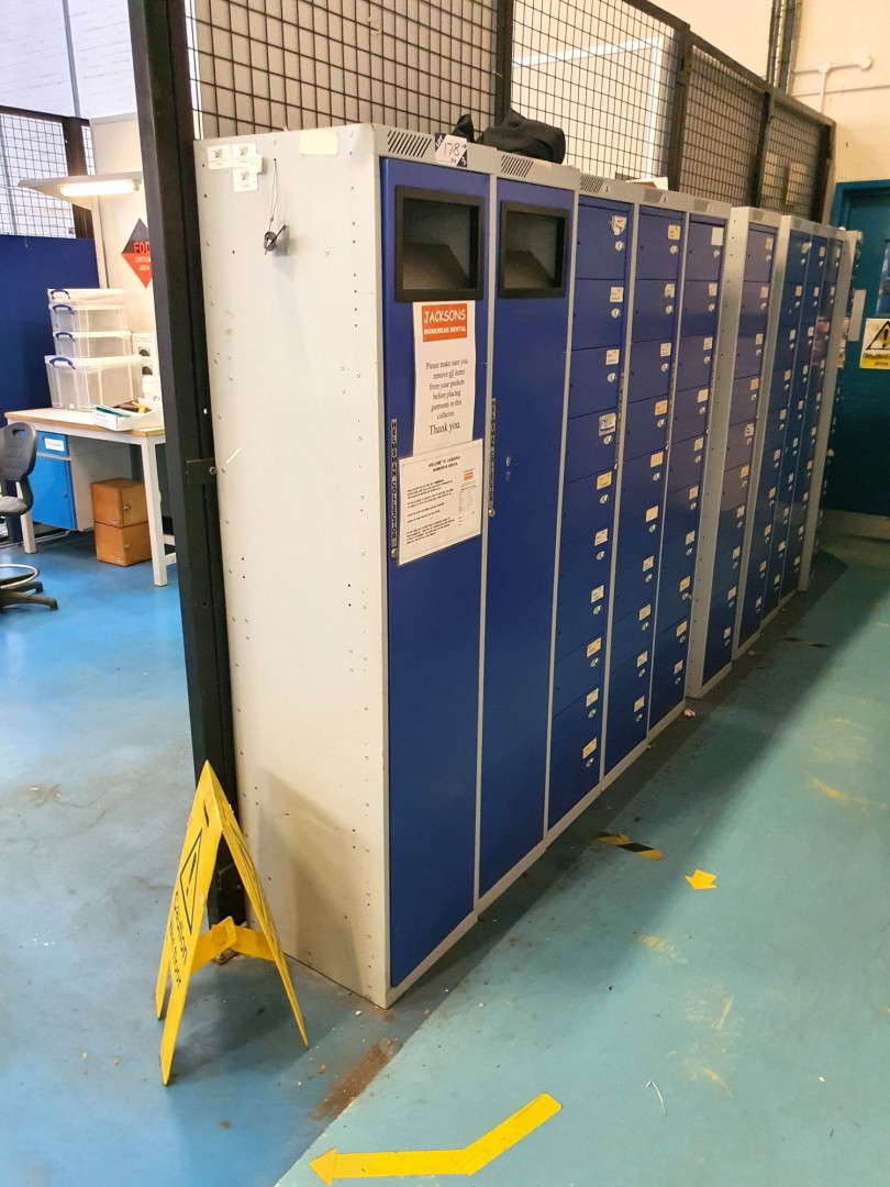 10x various blue & grey multicompartment lockers -...